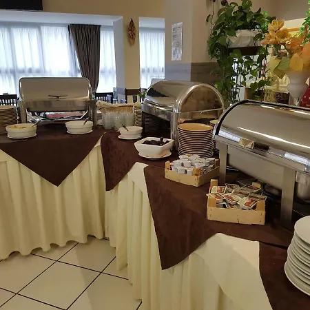 Senyor Hotel